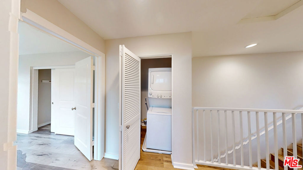 15031 15033 Hartland Street Property Photo 10