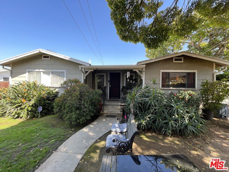 1925 Euclid Street Property Photo 2