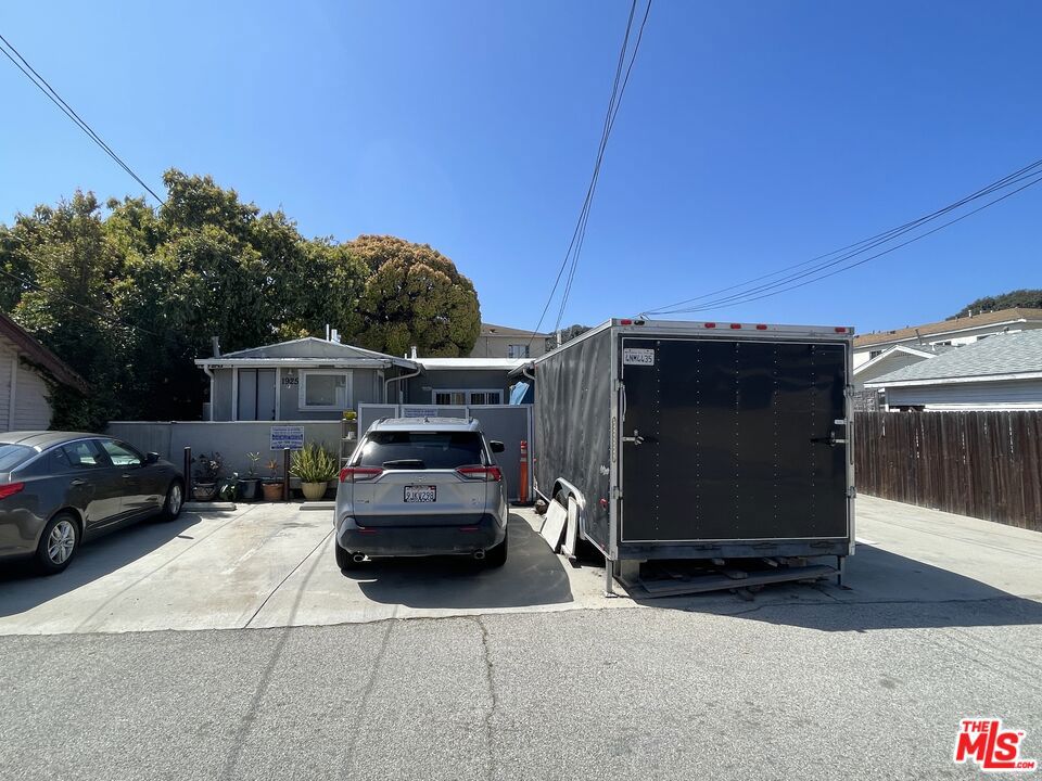 1925 Euclid Street Property Photo 5