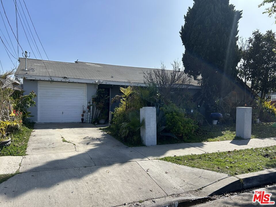 15240 Osage Avenue Property Photo 15