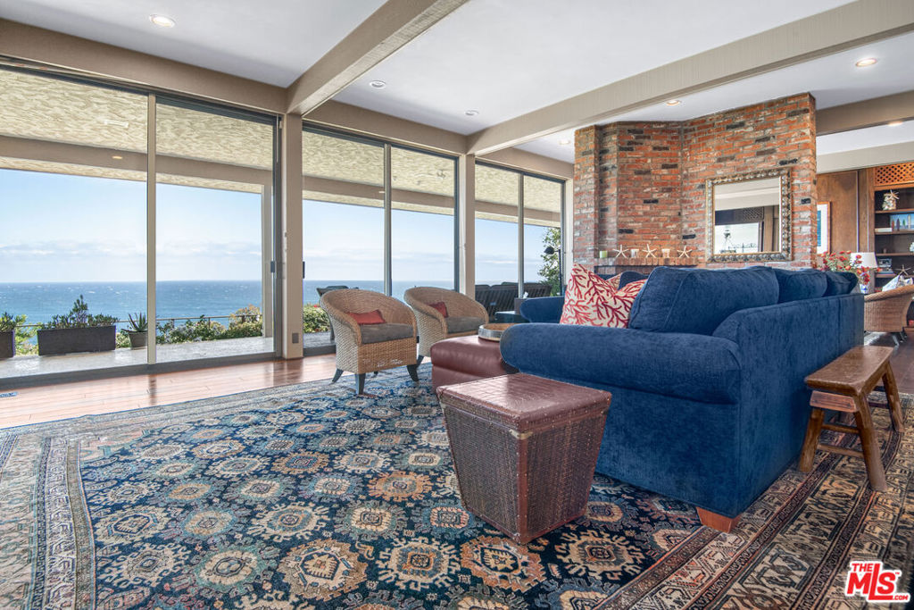 29008 Cliffside Drive Property Photo 13