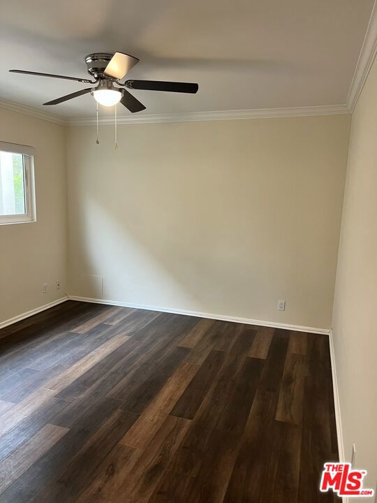 4300 Tujunga Avenue Property Photo 9