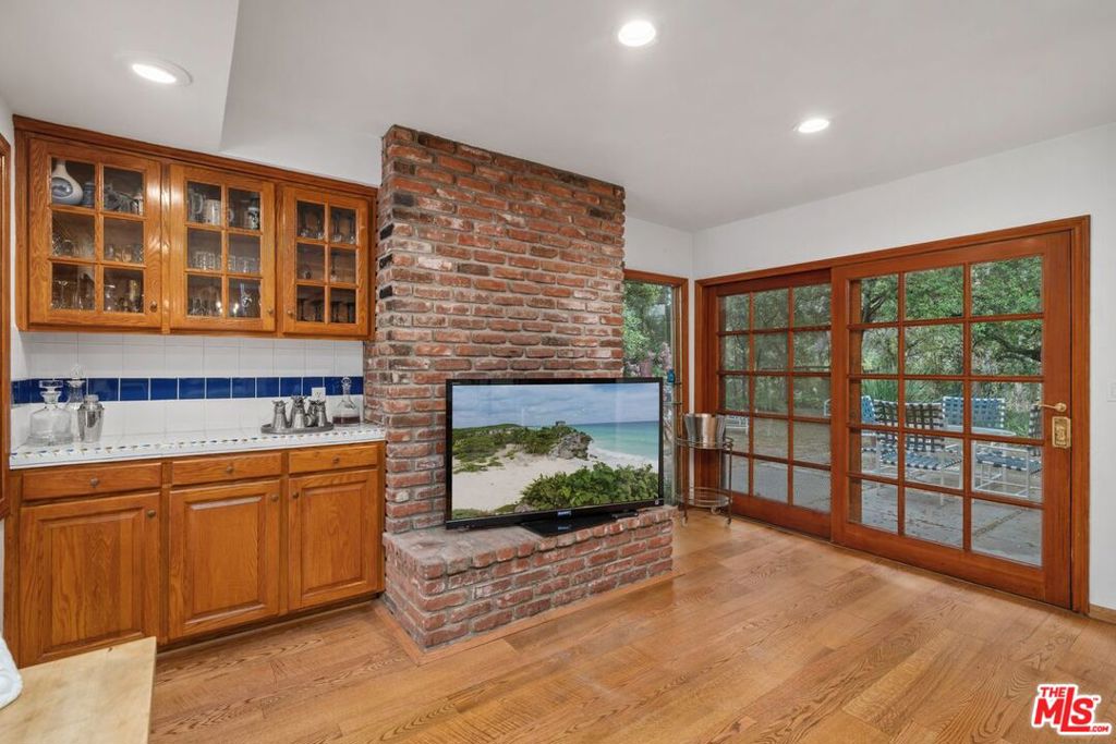 1809 Melhill Way Property Photo 16