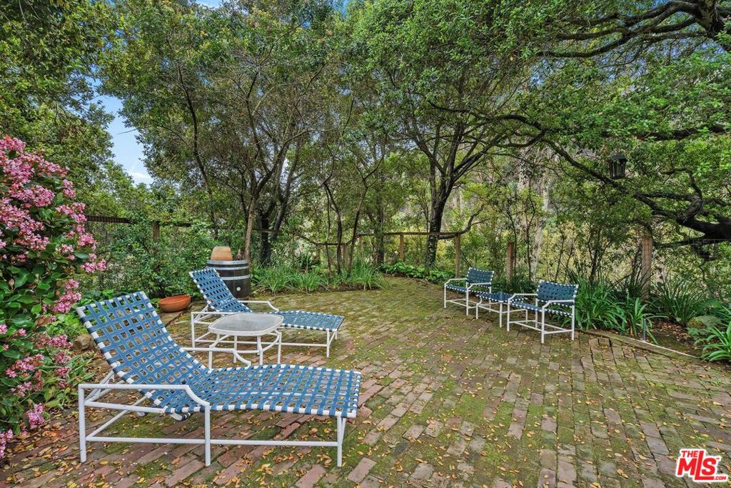 1809 Melhill Way Property Photo 21
