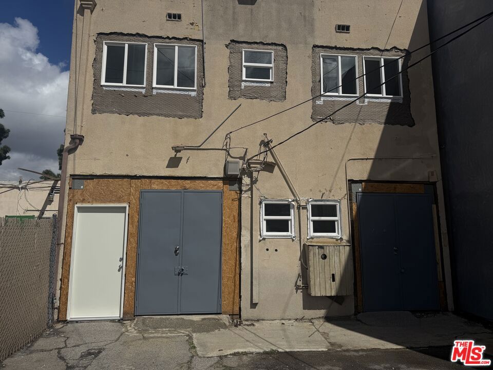 14426 Friar Street Property Photo 2