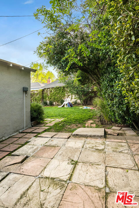 4067 Wilkinson Avenue Property Photo 26