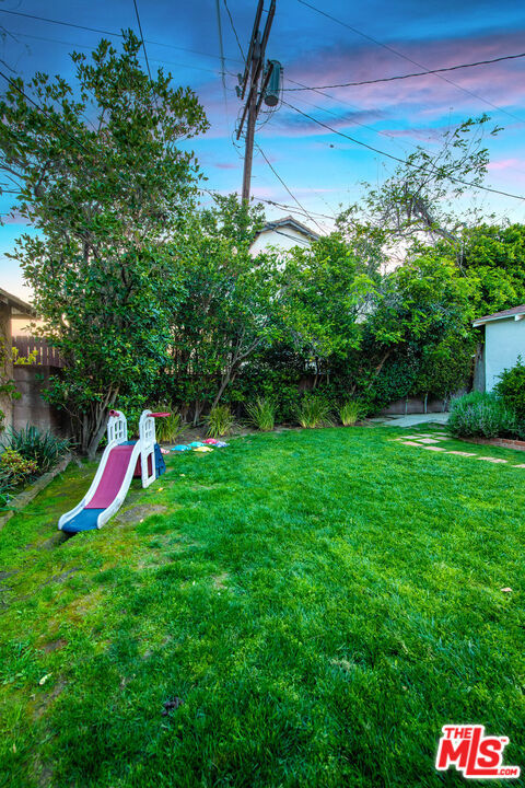 4067 Wilkinson Avenue Property Photo 50