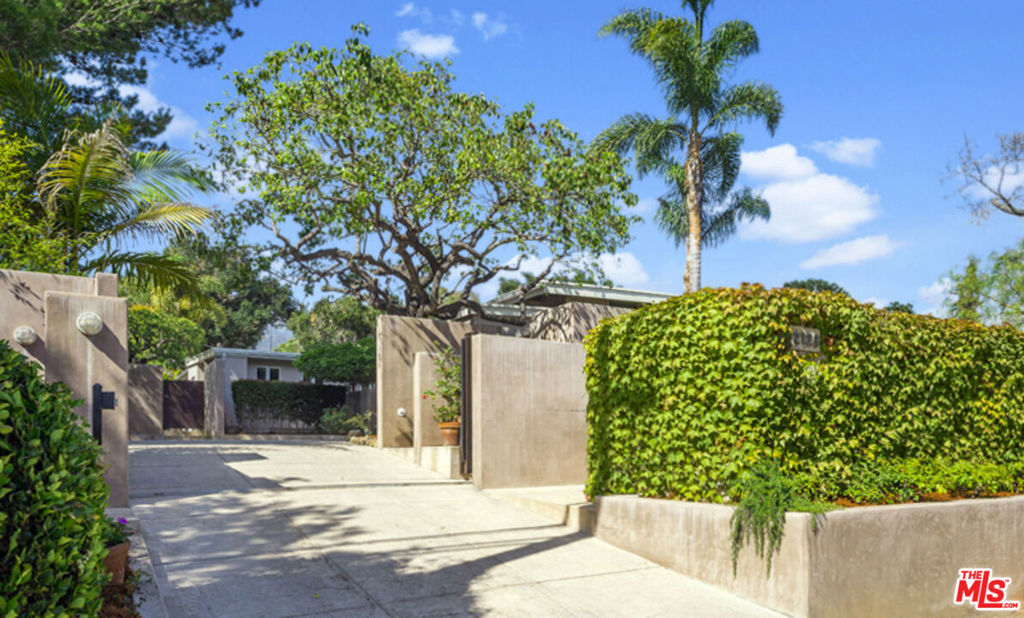 2123 Sycamore Canyon Road Property Photo