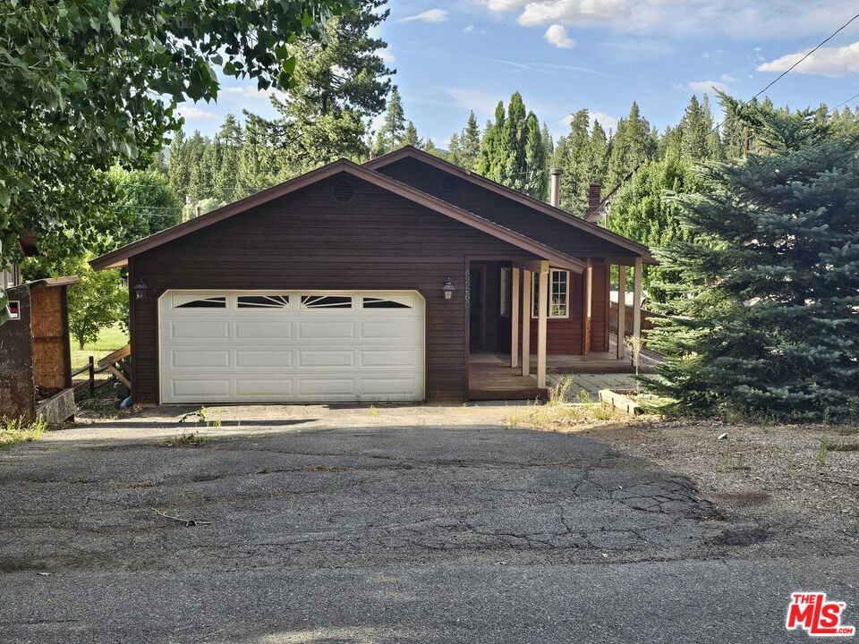 42560 Falcon Avenue Property Photo