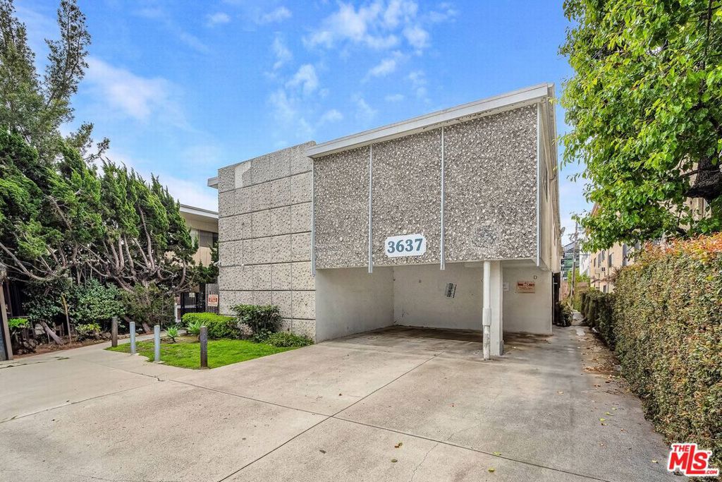 3637 Mentone Avenue Property Photo 1