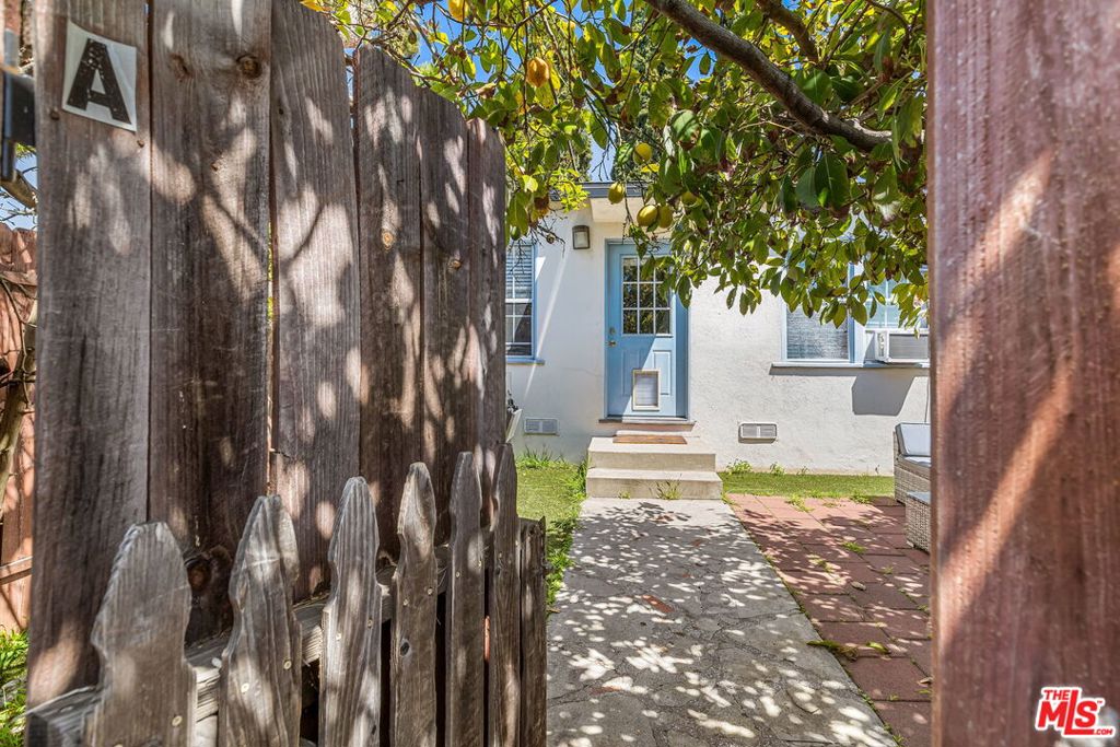 2328 Ocean Park Boulevard Property Photo 1