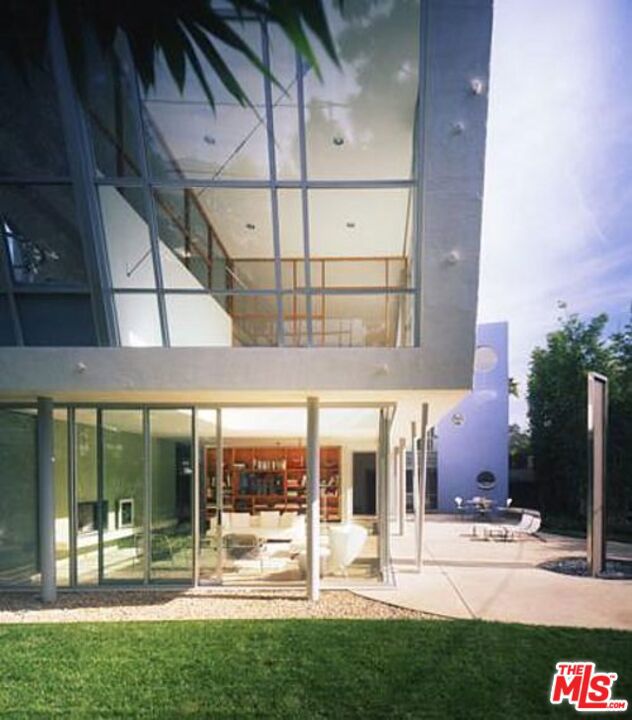 511 Almar Avenue Property Photo 6