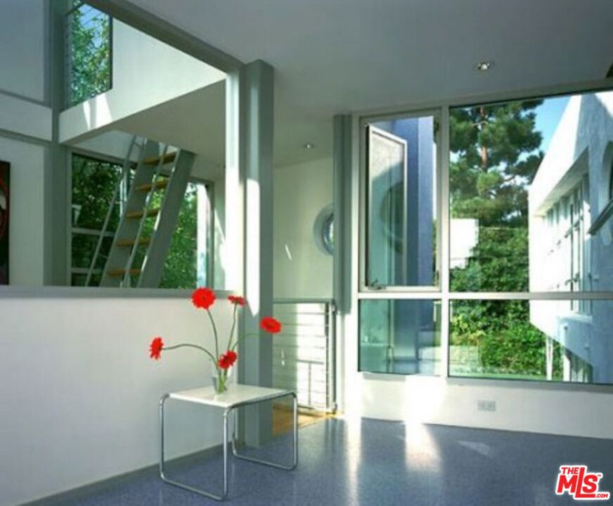 511 Almar Avenue Property Photo 12