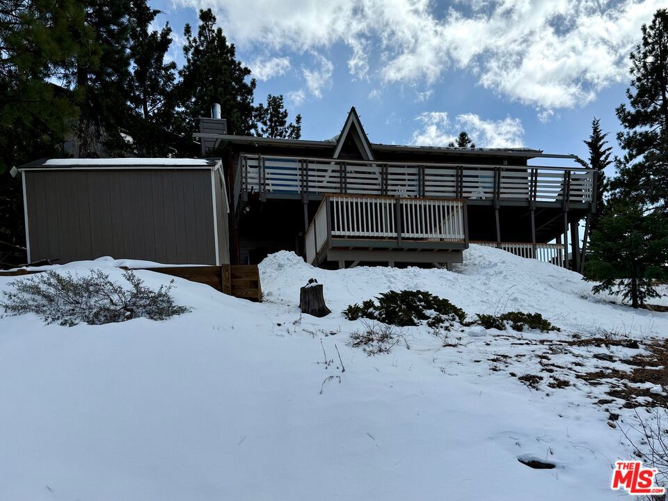 43315 Shasta Road Property Photo 1
