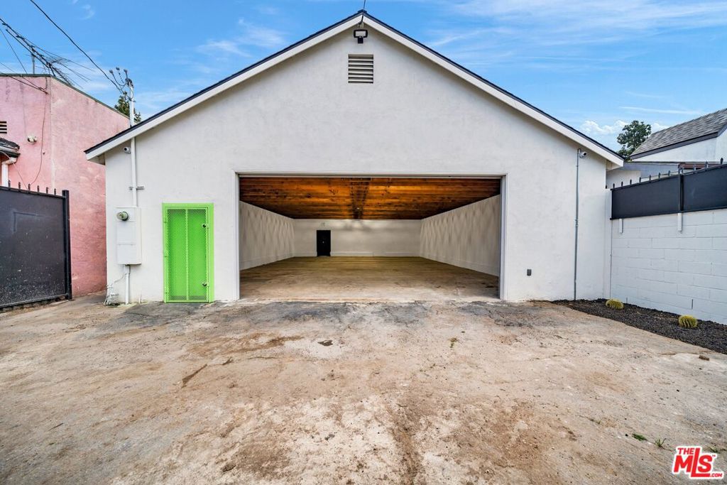 9611 S Vermont Avenue Property Photo