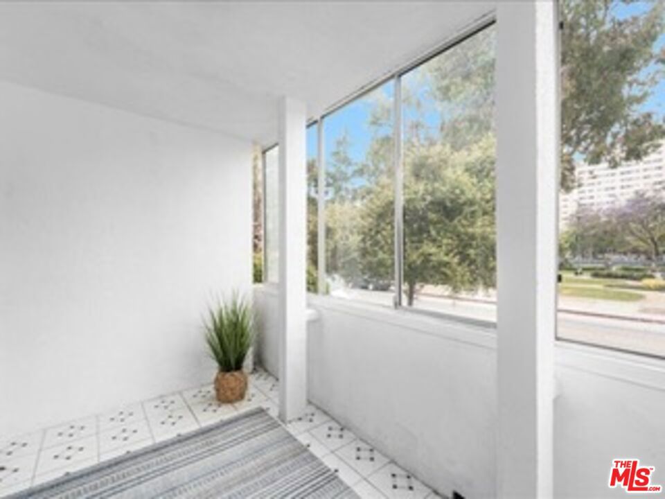 1101 Lincoln Boulevard 1a Property Photo 29