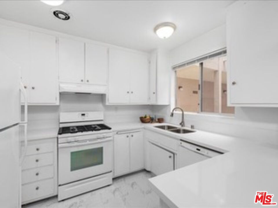 1101 Lincoln Boulevard 1a Property Photo 30