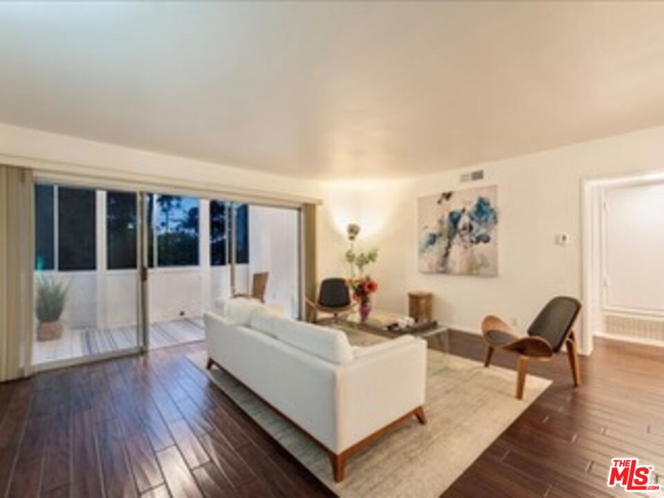 1101 Lincoln Boulevard 1a Property Photo 35