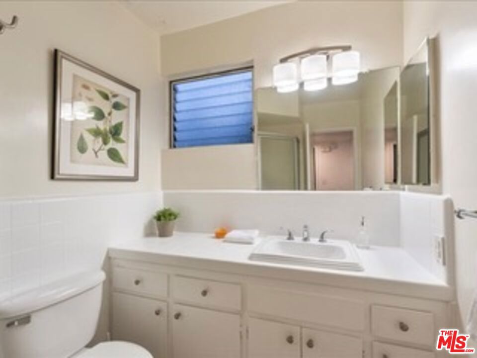 1101 Lincoln Boulevard 1a Property Photo 43
