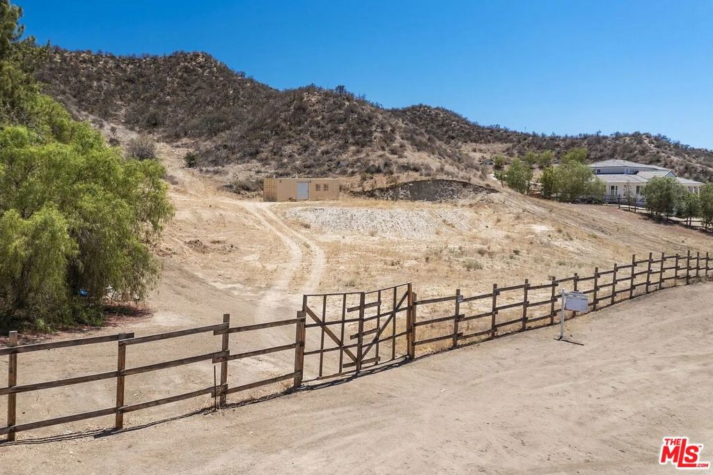 30700 Romero Canyon Road Property Photo 3