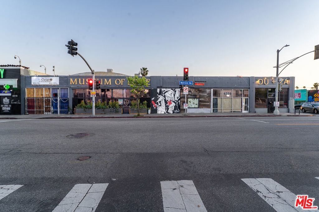 4318 Melrose Avenue Property Photo 2