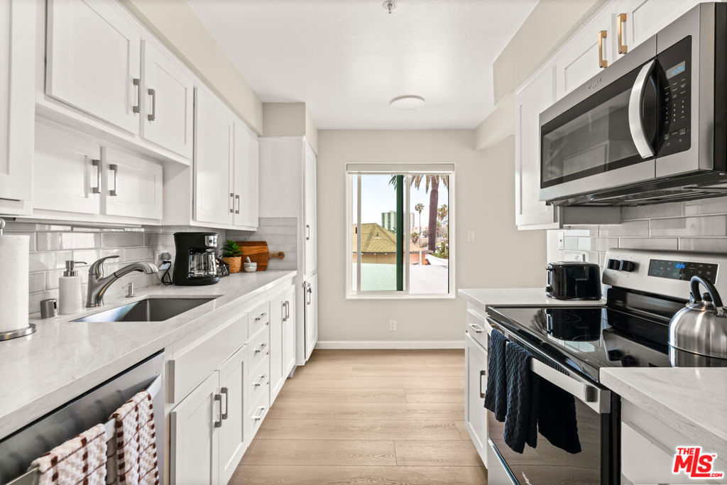 457 Coast Boulevard 403 Property Photo 12