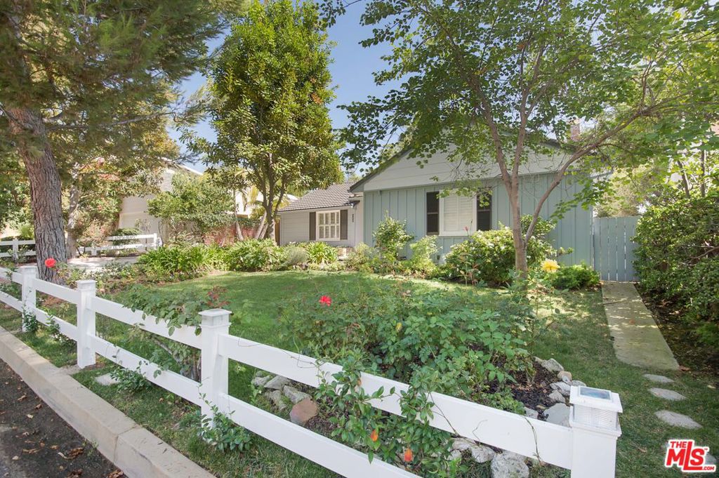 17040 Livorno Drive Property Photo 6