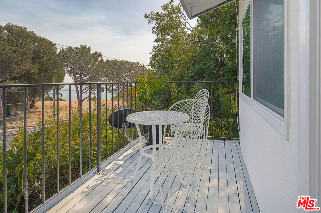 17040 Livorno Drive Property Photo 7