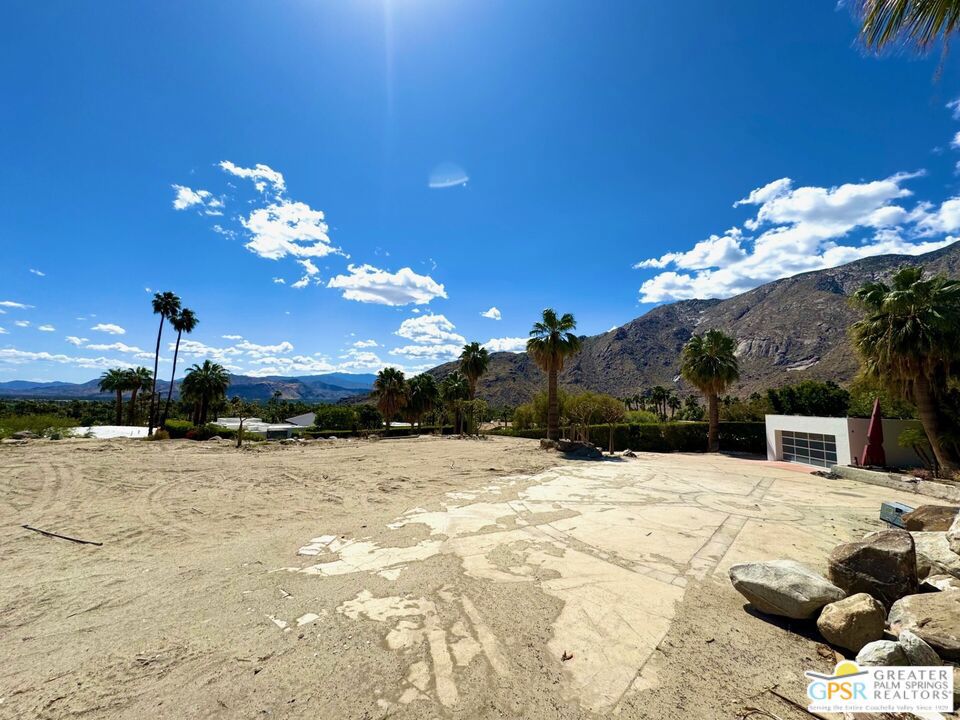 700 W Stevens Road Property Photo 1
