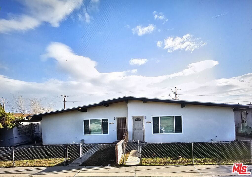 2138 E Avenue Q6 Property Photo 1