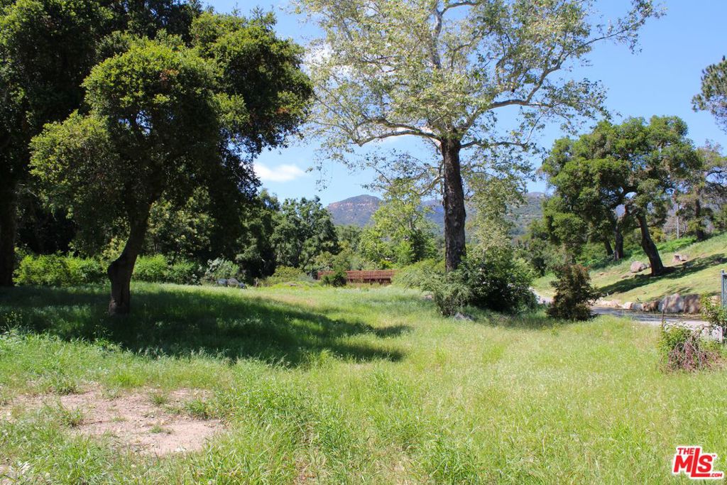809 Ashley Road Property Photo 1