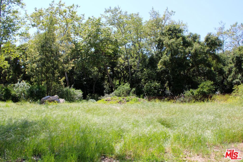 809 Ashley Road Property Photo 11