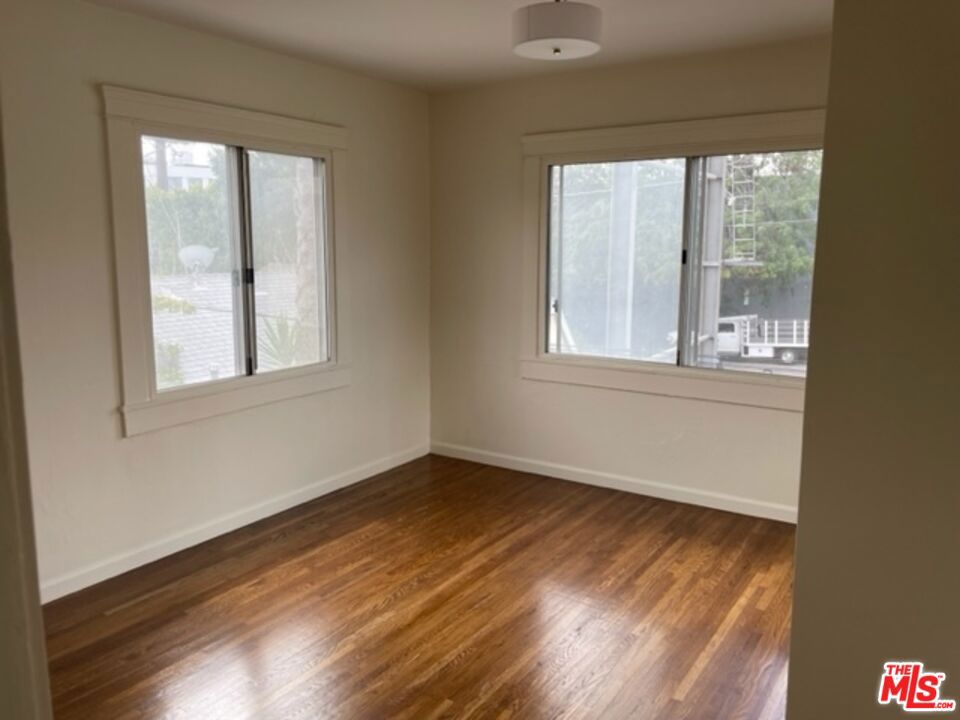 1306 Talmadge Street Property Photo 21
