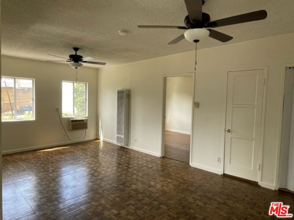 1306 Talmadge Street Property Photo 24