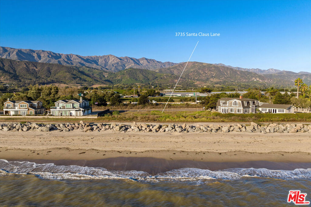 3735 Santa Claus Lane Property Photo 1