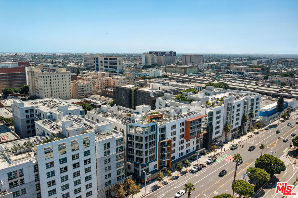 1400 S Figueroa Street Property Photo 11