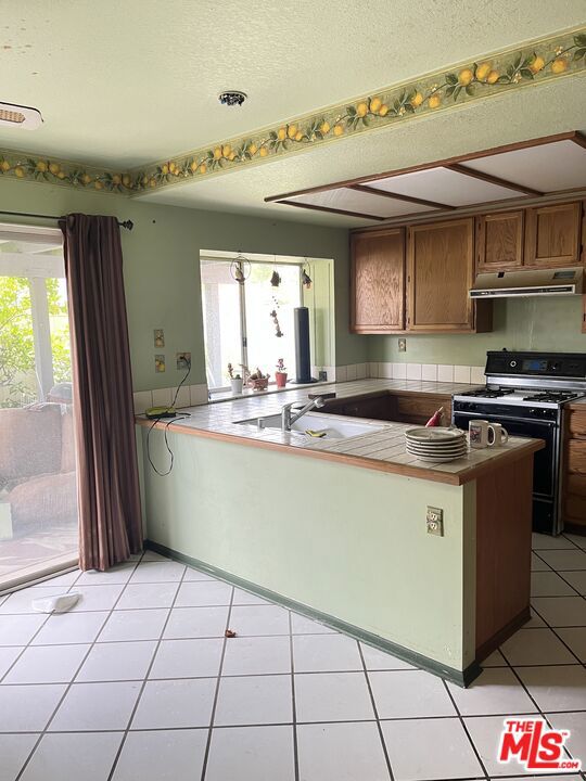 941 Kensington Drive Property Photo 6