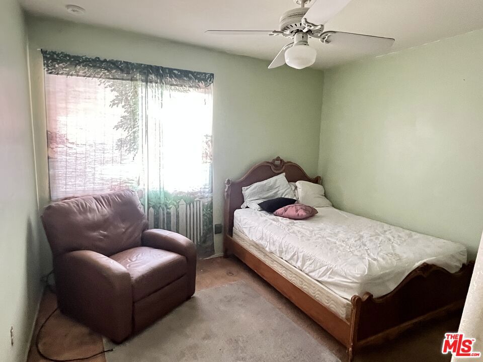 941 Kensington Drive Property Photo 14