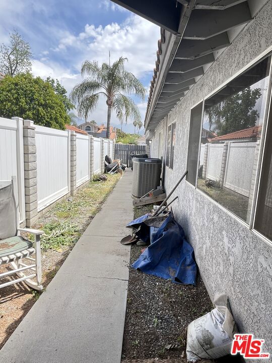 941 Kensington Drive Property Photo 25