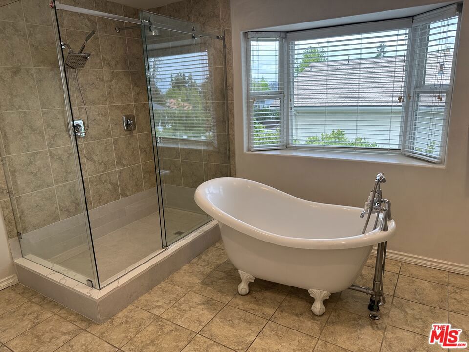 18162 Sweet Elm Drive Property Photo 24