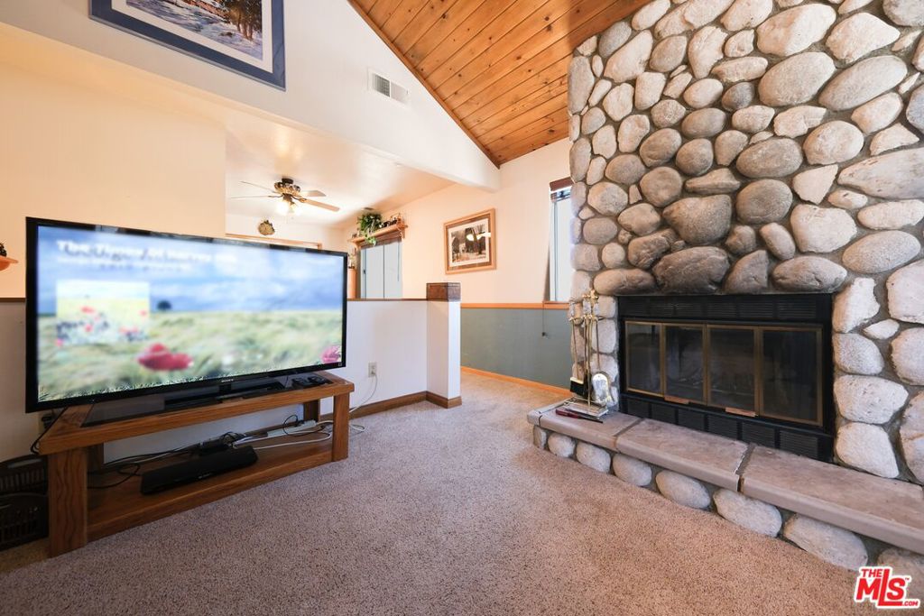 33186 Arrowbear Drive Property Photo 5