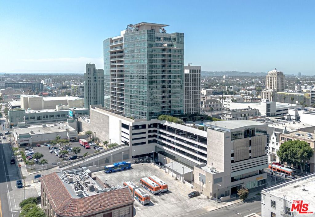 3785 Wilshire Boulevard 1001 Property Photo