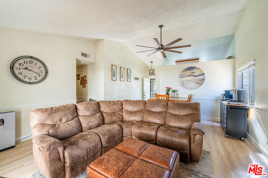 23169 Claystone Avenue Property Photo 22