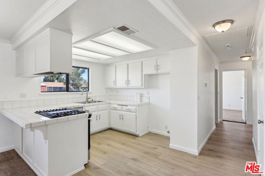19030 Sheffield Street Property Photo 5