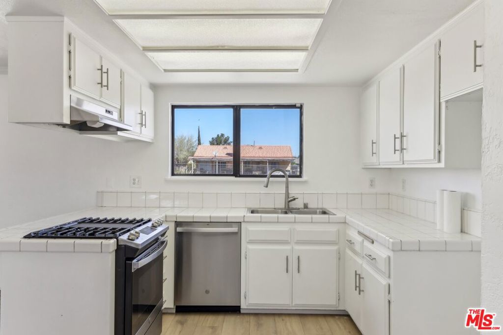19030 Sheffield Street Property Photo 13