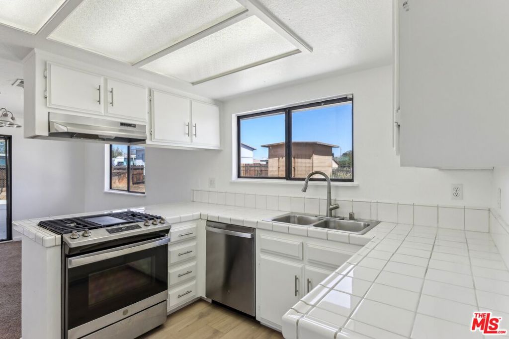 19030 Sheffield Street Property Photo 14
