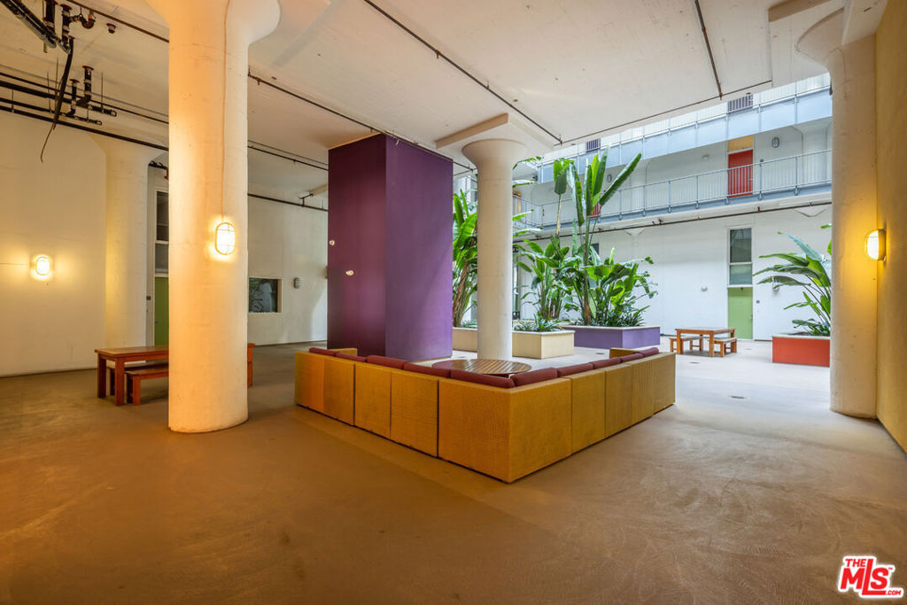 200 N San Fernando Road 314 Property Photo 16