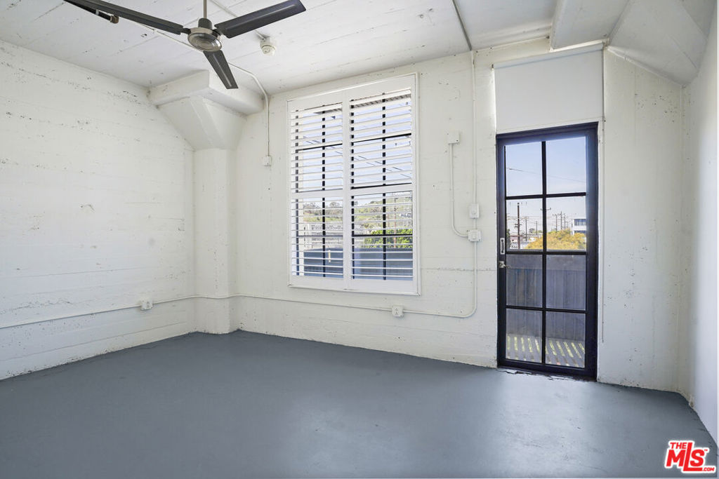 200 N San Fernando Road 314 Property Photo 31