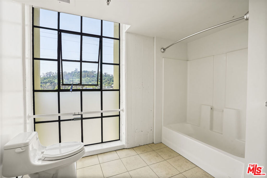200 N San Fernando Road 314 Property Photo 34