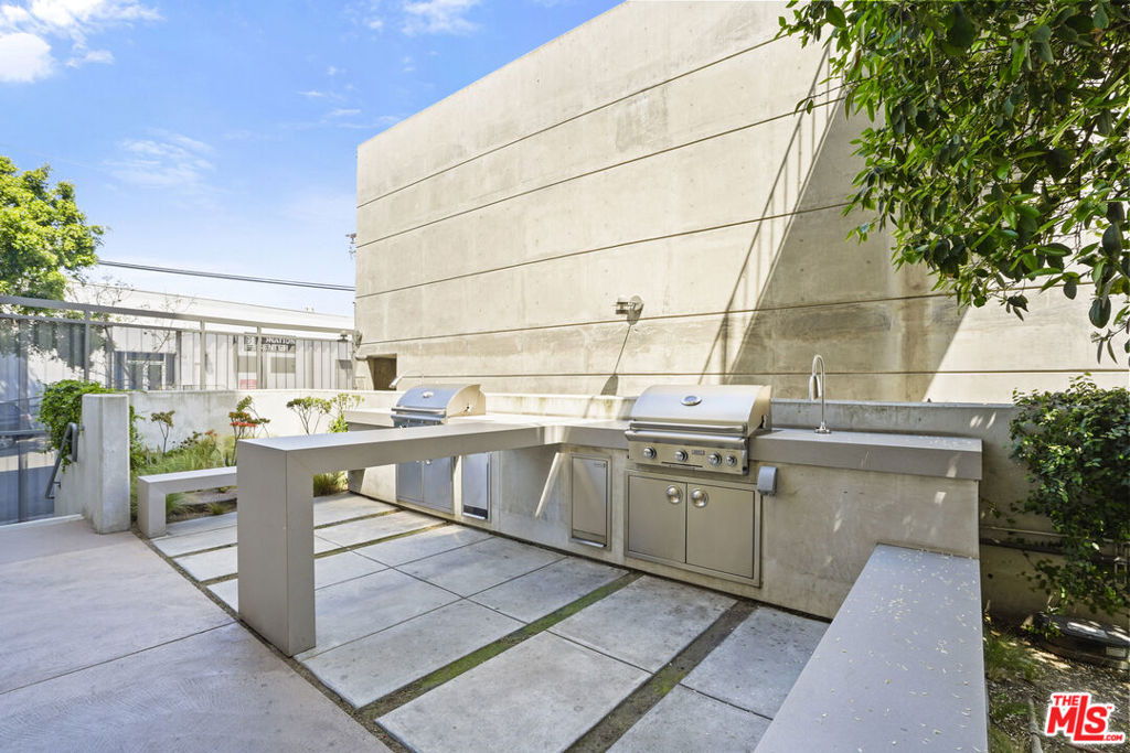 200 N San Fernando Road 314 Property Photo 40